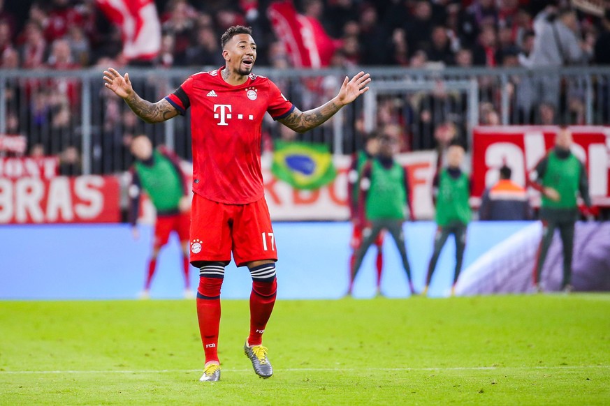 Jerome Boateng (FC Bayern Muenchen) unzufrieden gestikuliert // DFL regulations prohibit any use of photographs as image sequences and/or quasi-video. // GER, Fussball, 1. Bundesliga, FC Bayern Muench ...