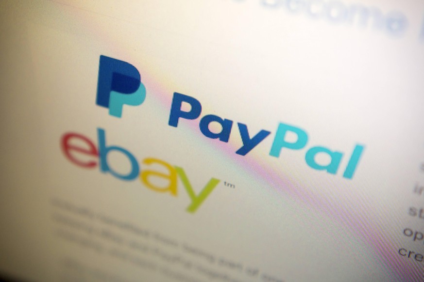 EBay to spin off PayPal An announcement on the EBay home page on Tuesday, September 30, 2014 informs consumers that EBay will spin off its PayPal unit into a separate public company next year. EBay ac ...