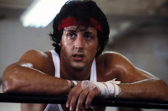 Bildnummer: 55209682 Datum: 15.06.1979 Copyright: imago/EntertainmentPictures
1979 - Rocky II - Movie Set Jun 15, 1979; Philadelphia, PA, USA; SYLVESTER STALLONE as Rocky Balboa in the action, sport,  ...