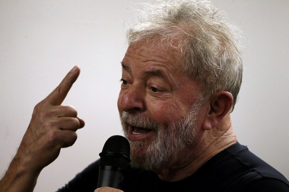 FILE PHOTO: Former Brazilian President Luiz Inacio Lula da Silva speaks at his book launch event in Sao Paulo, Brazil March 16, 2018. REUTERS/Paulo Whitaker/File Photo