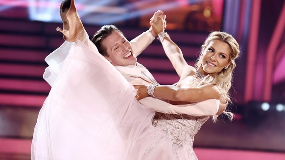 COLOGNE, GERMANY - APRIL 09: Valentina Pahde and Valentin Lusin perform on stage during the 5th show of the 14th season of the television competition &quot;Let&#039;s Dance&quot; on April 09, 2021 in  ...