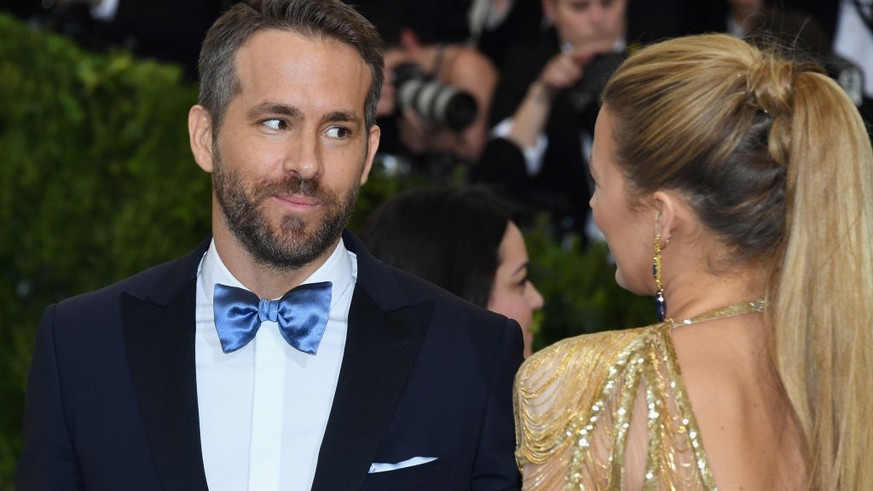 NEW YORK, NY - MAY 01: Ryan Reynolds (L) and Blake Lively attend the &quot;Rei Kawakubo/Comme des Garcons: Art Of The In-Between&quot; Costume Institute Gala at Metropolitan Museum of Art on May 1, 20 ...