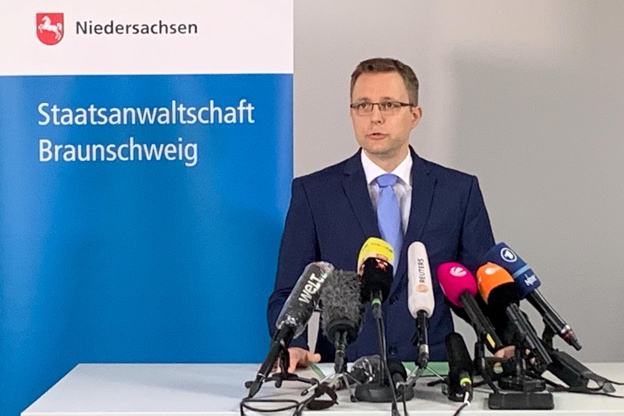 Public prosecutor Hans Christian Wolters gives a news conference about the disappearance of British child Madeleine McCann 13 years ago, in Braunschweig, Germany, June 4, 2020. REUTERS/Erol Dogrudogan