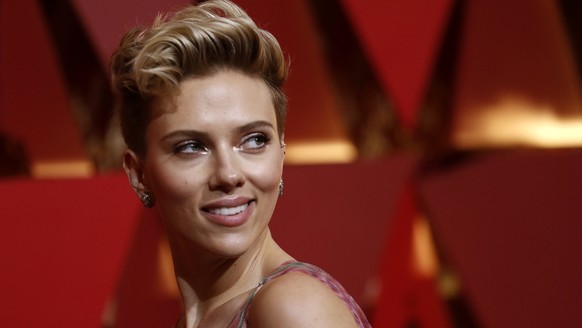 FILE PHOTO: 89th Academy Awards - Oscars Red Carpet Arrivals - Hollywood, California, U.S. - 26/02/17 - Scarlett Johansson. REUTERS/Mario Anzuoni/File Photo