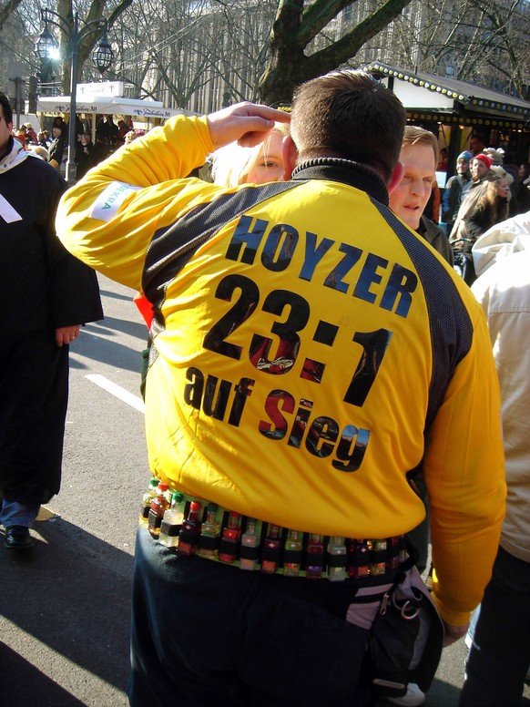 Hoyzer ist Popkultur: Wie hier am Düsseldorfer Karneval.