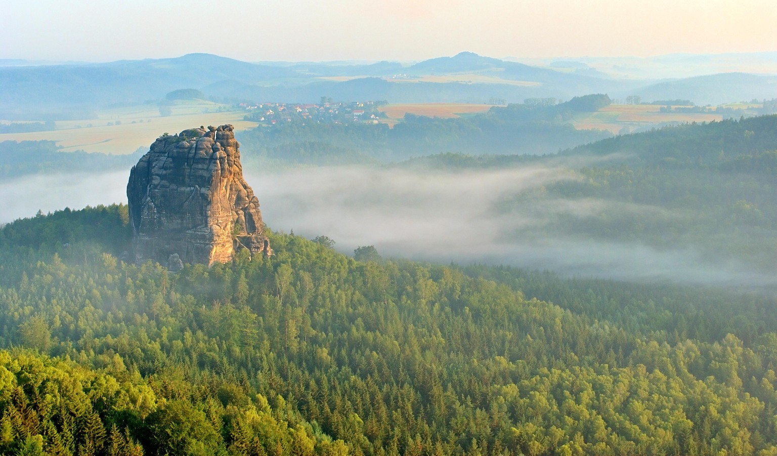 falkenstein rock, saxon switzerland, morning mist, elbsandsteingebirge