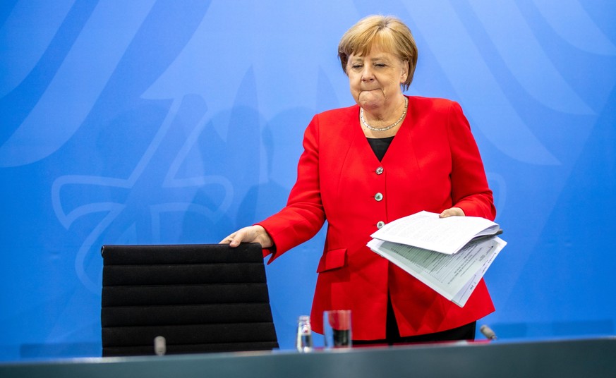 Angela Merkel erlebte in den letzten Wochen einen zweiten Frühling, was ihre Beliebtheit anging. Das ist jetzt vorbei, sagt Politikwissenschaftler Klaus Schroeder.