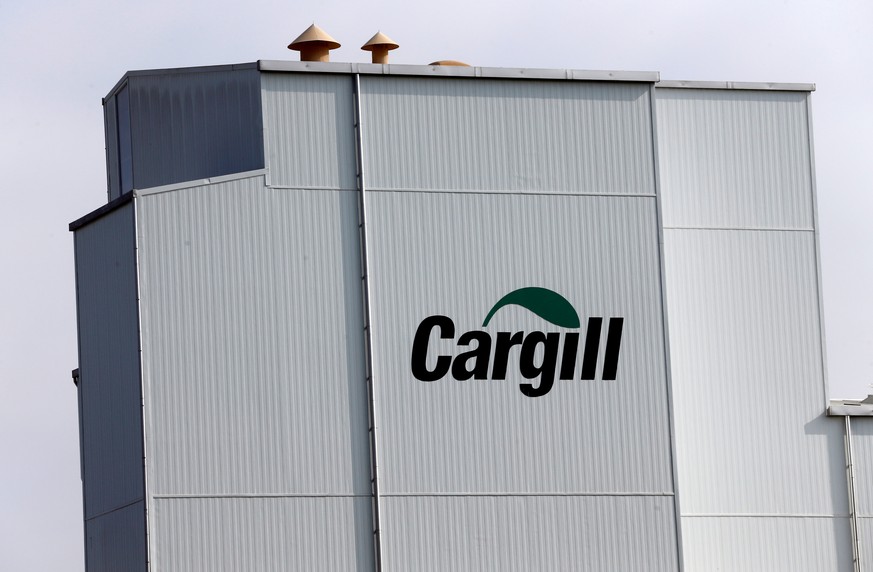 FILE PHOTO: A Cargill logo is pictured on the Provimi Kliba and Protector animal nutrition factory in Lucens, Switzerland, September 22, 2016. REUTERS/Denis Balibouse/File Photo