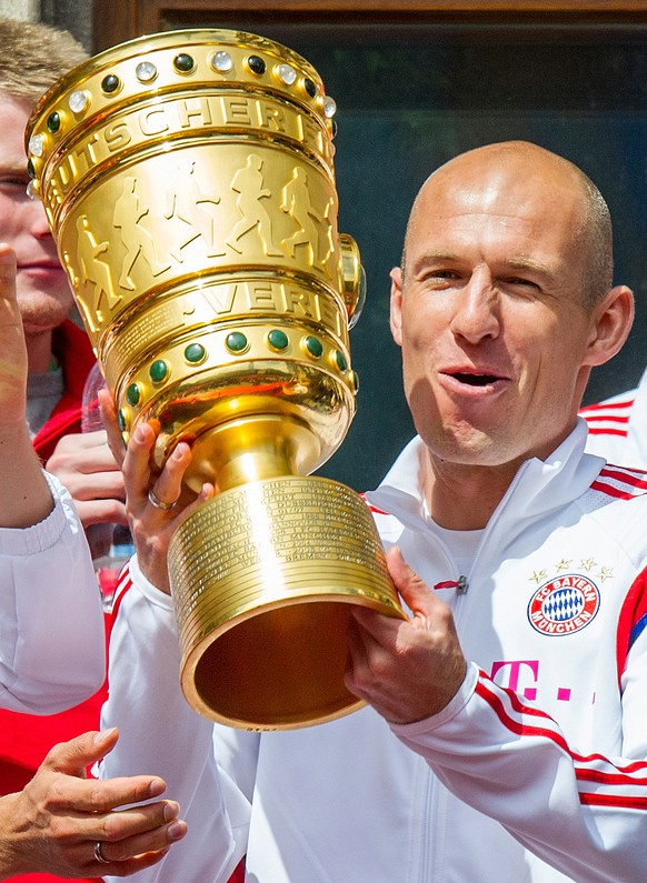 2014: Arjen Robben freut sich über seinen dritten DFB-Pokal