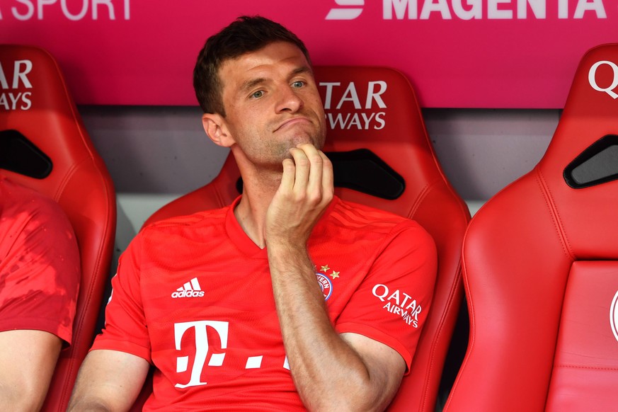 Thomas Müller sitzt bei den Bayern derzeit nur noch auf der Bank.