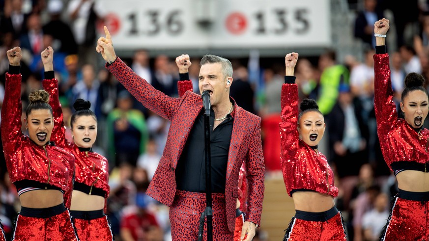 180614 Robbie Williams during the FIFA World Cup WM Weltmeisterschaft Fussball group stage match between Russia and Saudi Arabia on June 14, 2018 in Moscow. Photo: Petter Arvidson / BILDBYRAN / kod PA ...