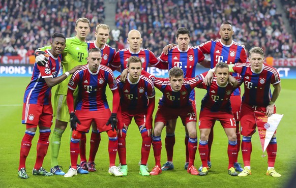 Die Bayern-Elf im Jahr 2015 mit Götze sowie Alaba, Neuer Müller, Lewandowski und Boateng, die immer noch in München spielen.