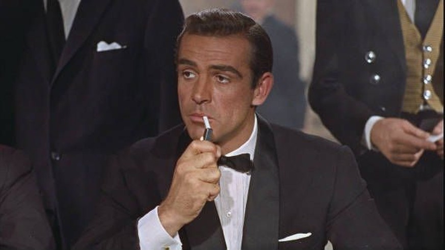 Sean Connery James Bond 007 rauchen