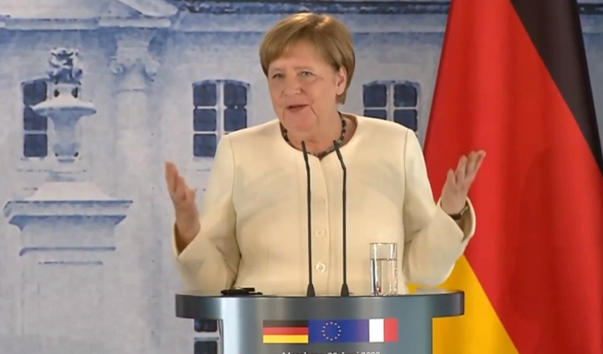 Angela Merkel musste bei ihrer Antwort auf Schloss Meseberg schmunzeln.